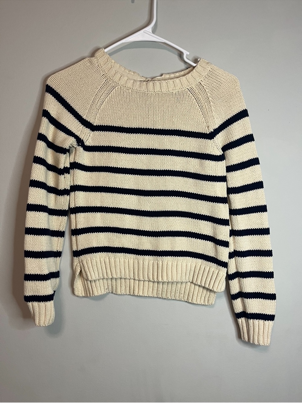 GAP kids Cream and Black Striped Crewneck Sweater xxl 14/16